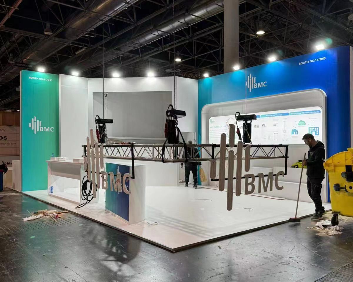 作為睡眠健康解決方案商，怡和嘉業(yè)展位設計為觀眾提供想象