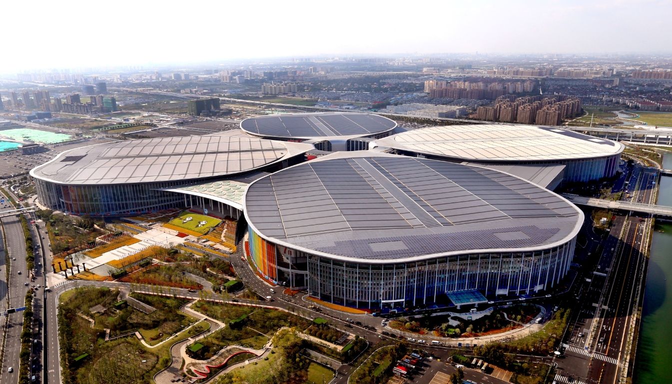 進(jìn)博會(huì)展臺(tái)設(shè)計(jì)，科技與藝術(shù)的完美融合，打造品牌新高度