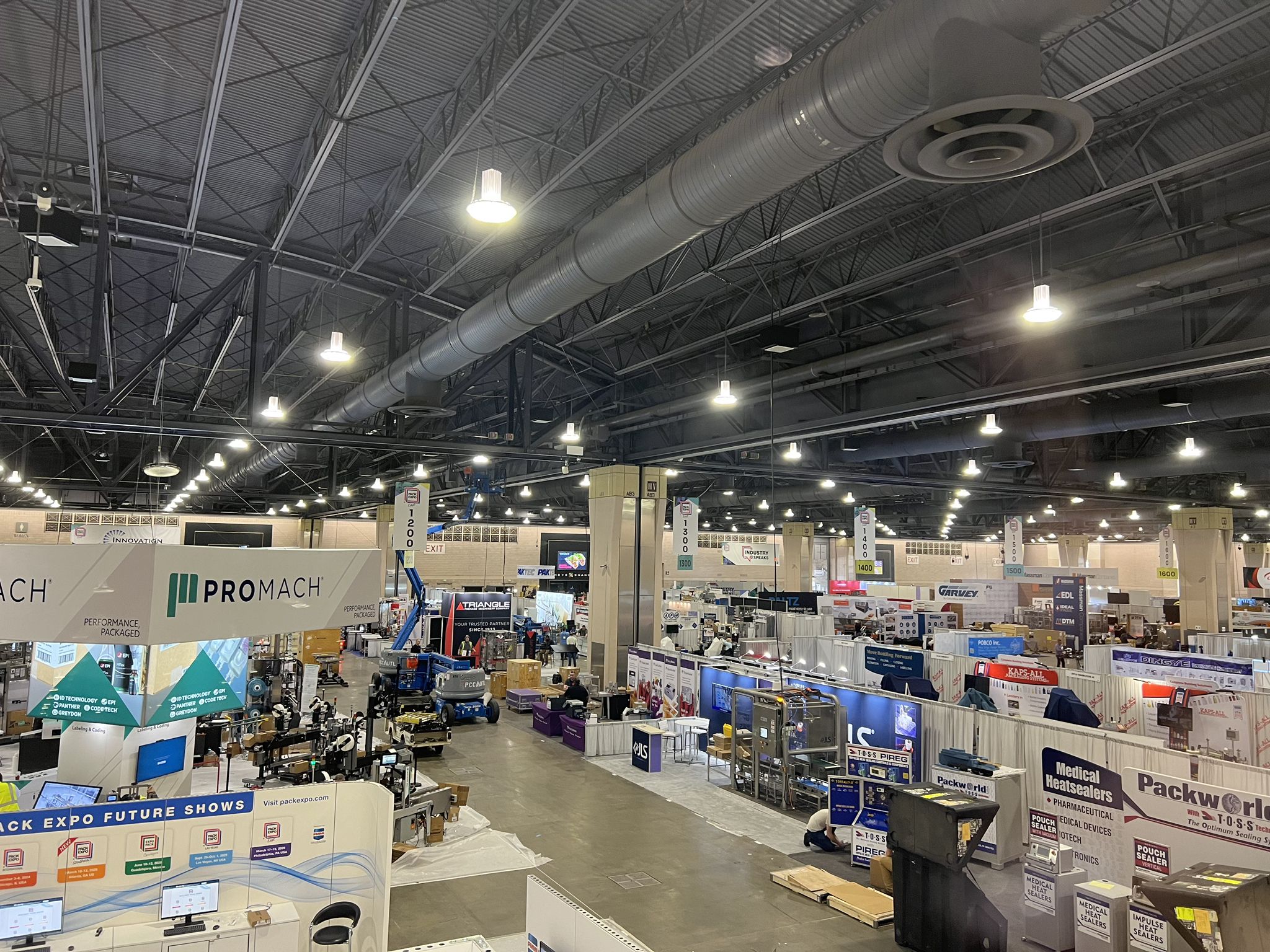 最佳參展月份如何選擇，搭建展臺公司給出的優(yōu)化策略