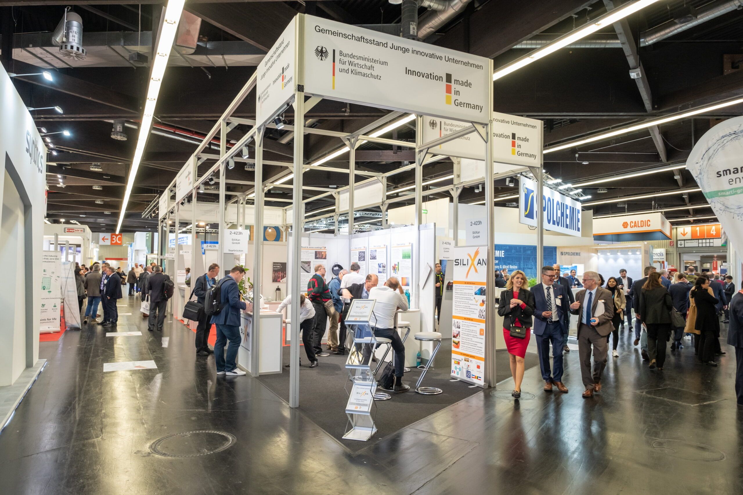 小面積展臺(tái)如何實(shí)現(xiàn)大效應(yīng)？逆轉(zhuǎn)觀眾流量的三大策略