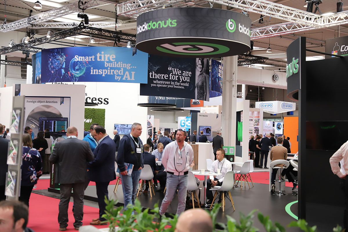 如何選擇優(yōu)質(zhì)的展覽展臺搭建商？關(guān)鍵資質(zhì)詳解